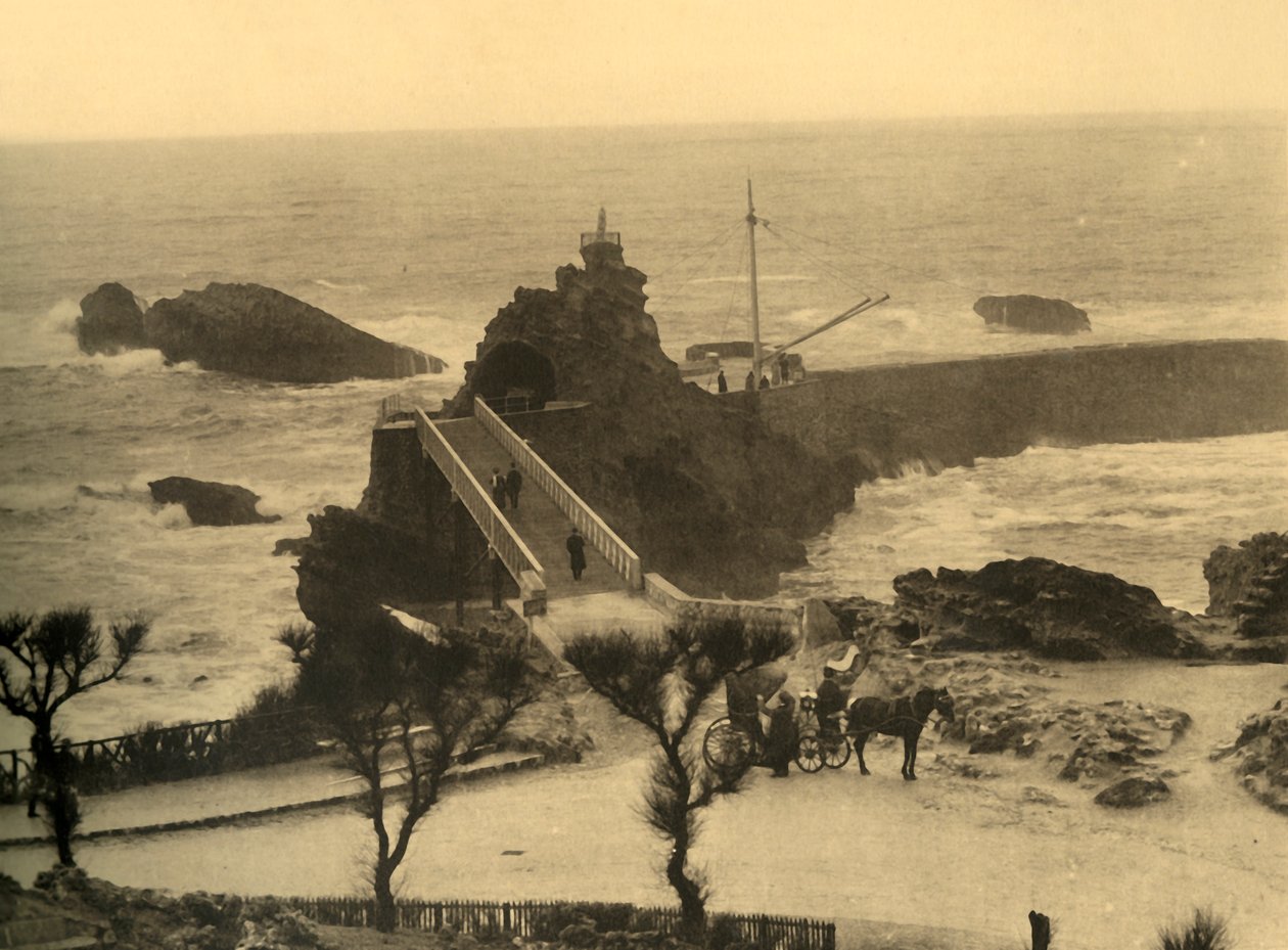 Biarritz - The Rock of the Virgin, c1930. av Unbekannt
