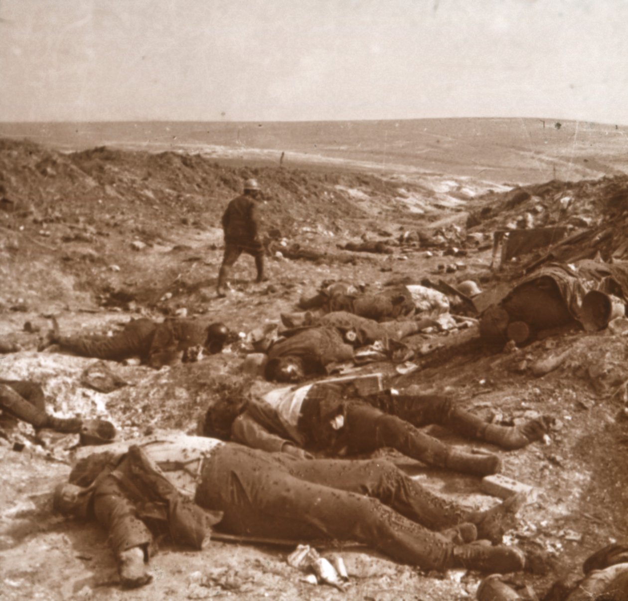 Bodies, Maurepas, Frankrike, c1914-c1918 av Unbekannt