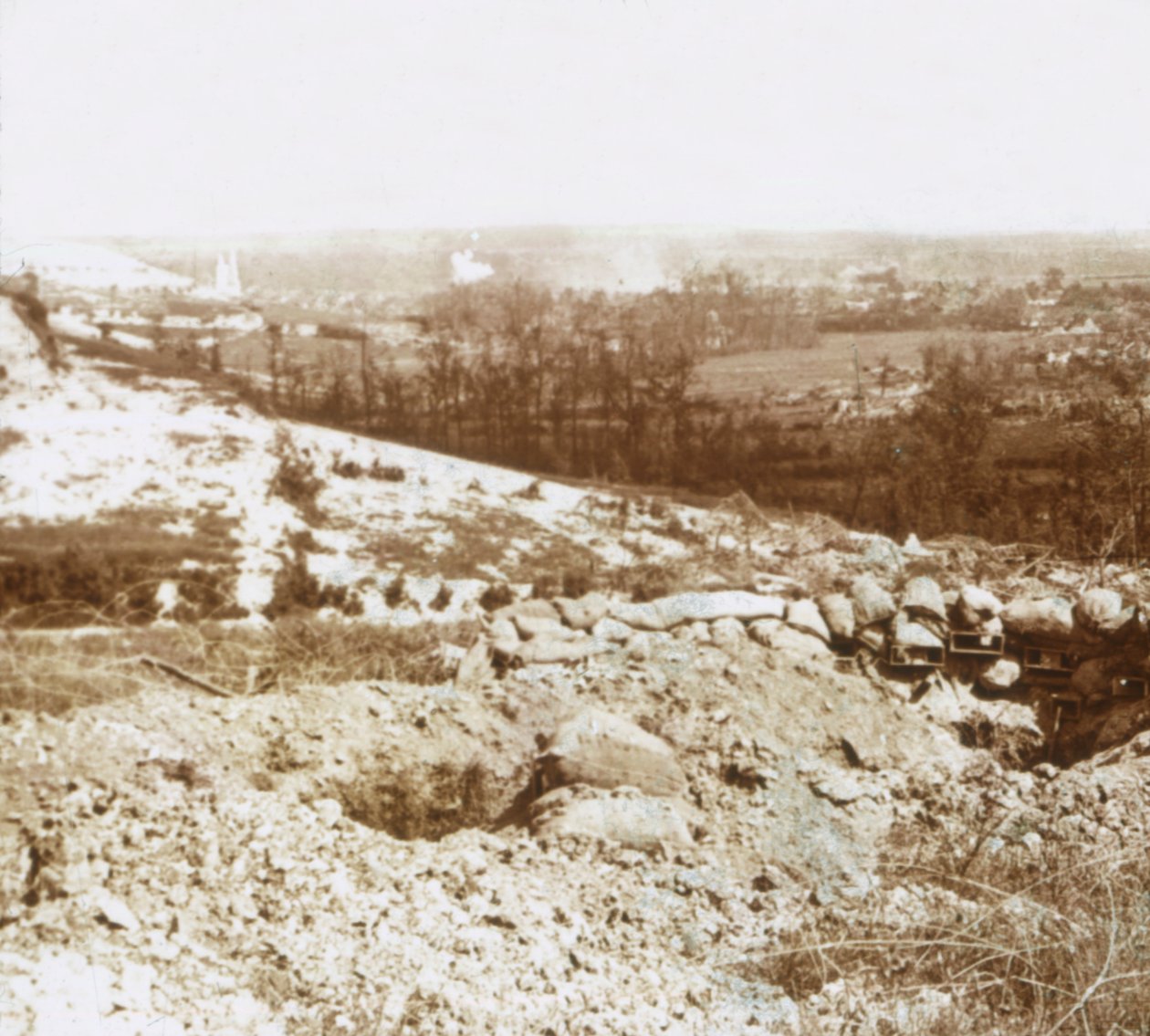 Bombardement, Ablain-Saint-Nazaire, norra Frankrike, c1914-c1918 av Unbekannt