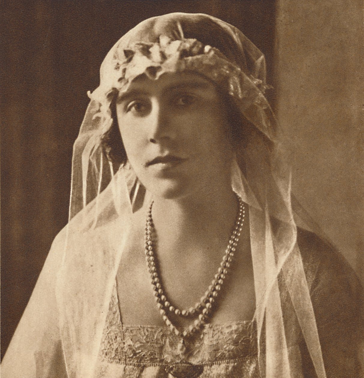 Brudtärna vid prinsessan Marys och Viscount Lascelles bröllop, 1922, 1937 av Unbekannt