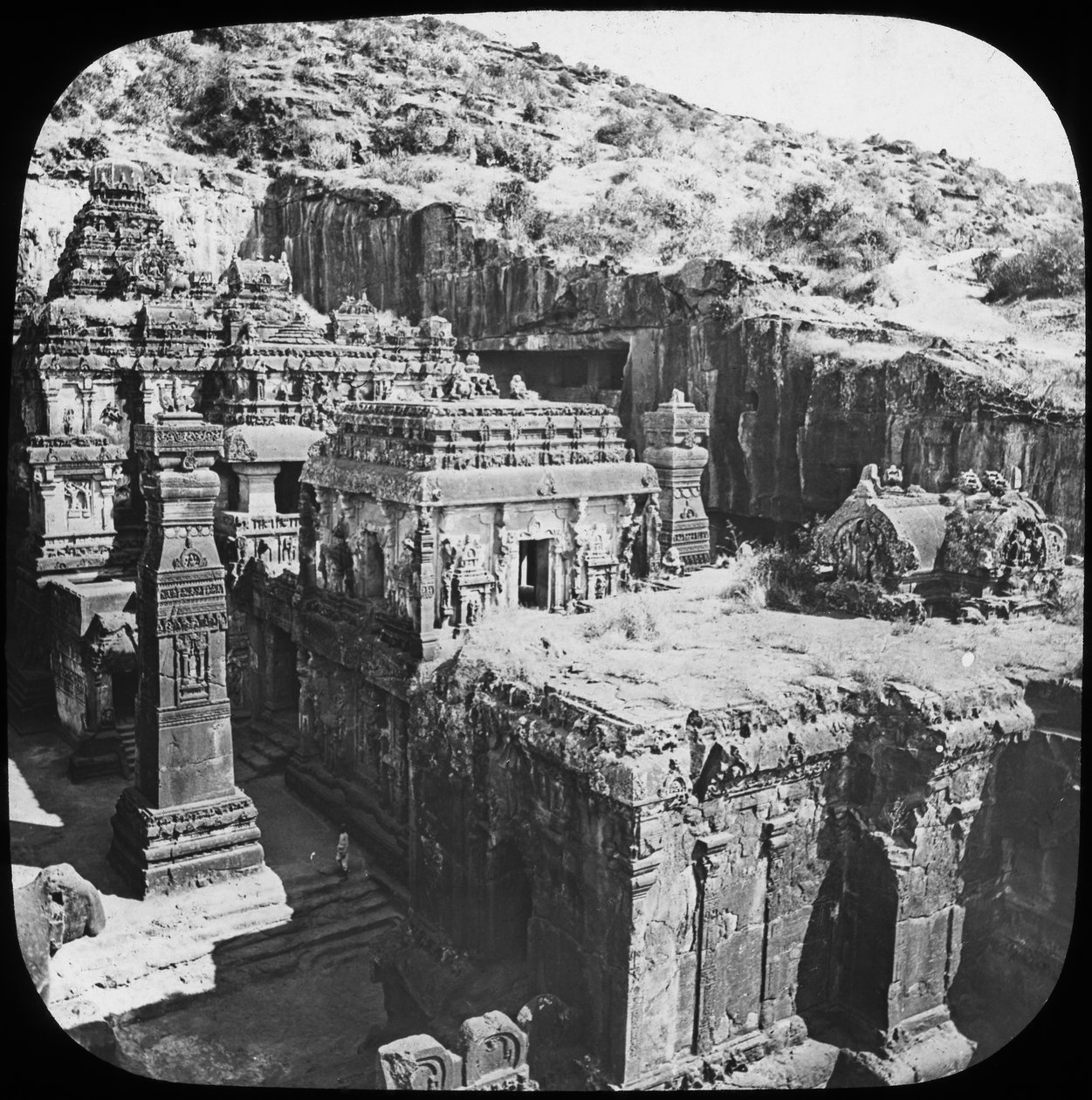 Caves of Ellora, Maharashtra, Indien, sent 1800-tal eller tidigt 1900-tal av Unbekannt