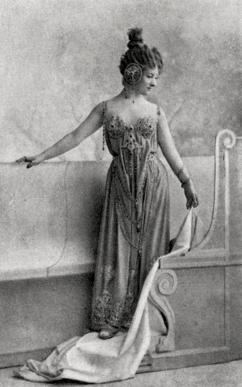 Cecile Sorel, fransk skådespelerska, 1893 av Unbekannt