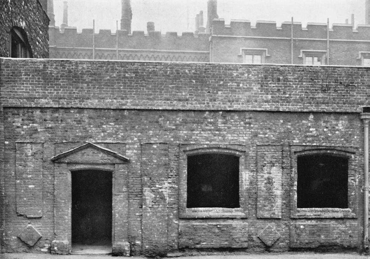 Charterhouse. Exteriör av Cloister Alley, 1925 av Unbekannt