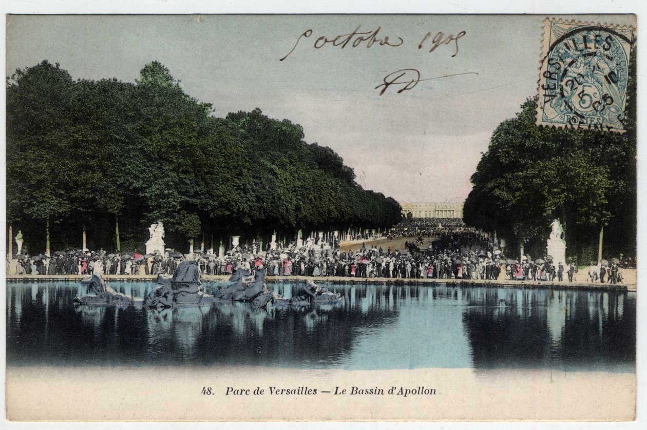 Chateau de Versailles: besökare framför Apollo tankbassäng i parken - Vykort daterat 1905 av Unbekannt