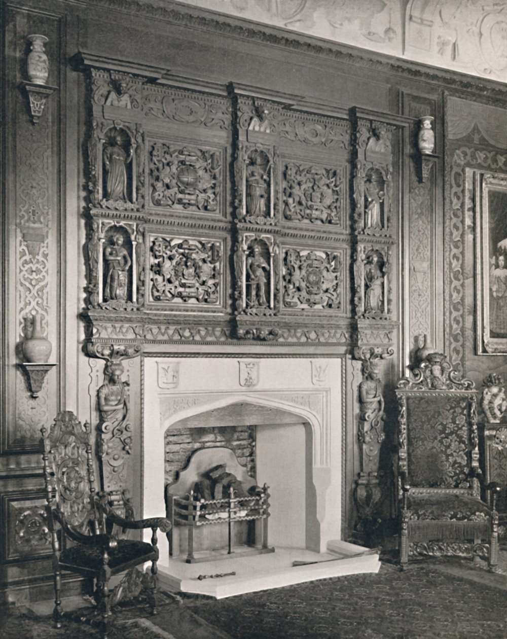 Skorstensstycke i King William Drawing Room, Castle Ashby, 1927 av Unbekannt