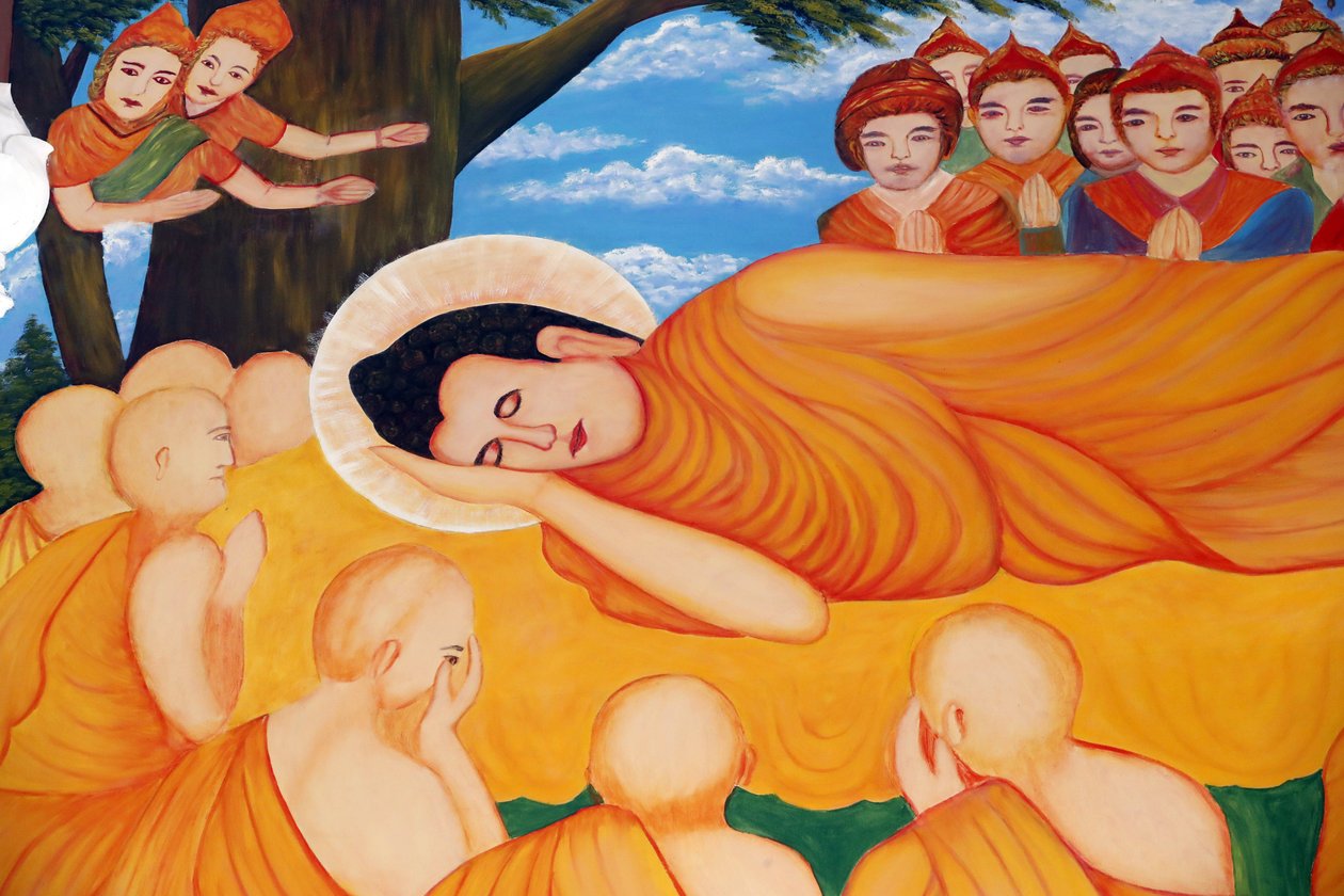Chua Tu Quang buddhistiska tempel. Liggande Buddha målning. Efter 45 års undervisning i Dharma, gick Buddha in i Parinirvana. Vung Tau. Vietnam. av Unbekannt