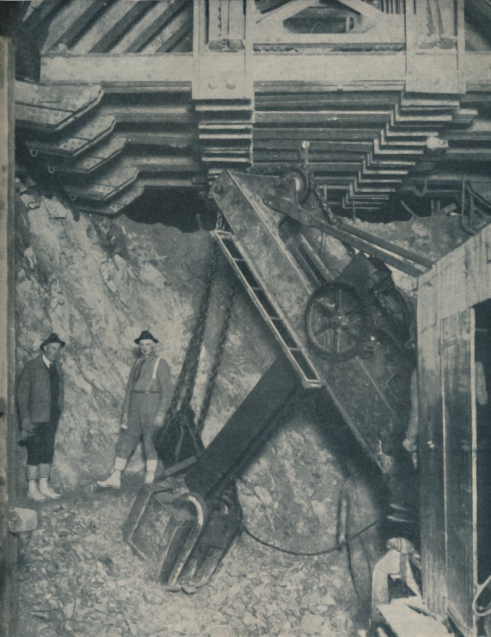 Clawing Out the Heart of a Mountain för en Colorado City Tunnel, c1935 av Unbekannt