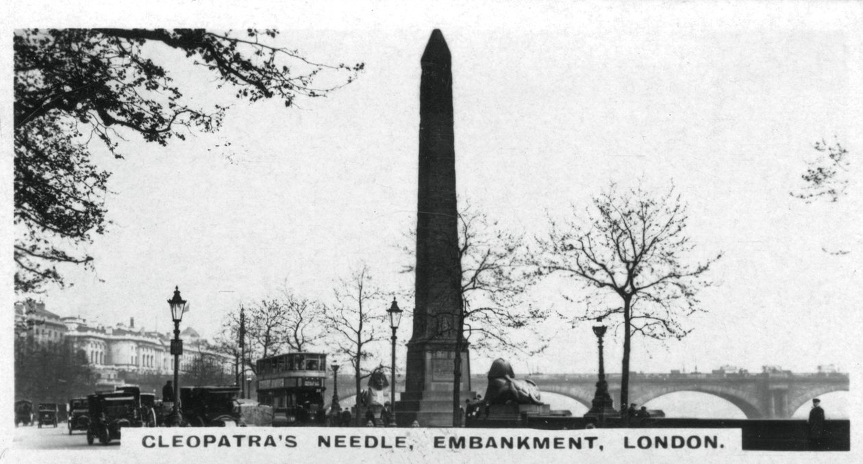 Cleopatras Needle, Embankment, London, c1920-talet av Unbekannt