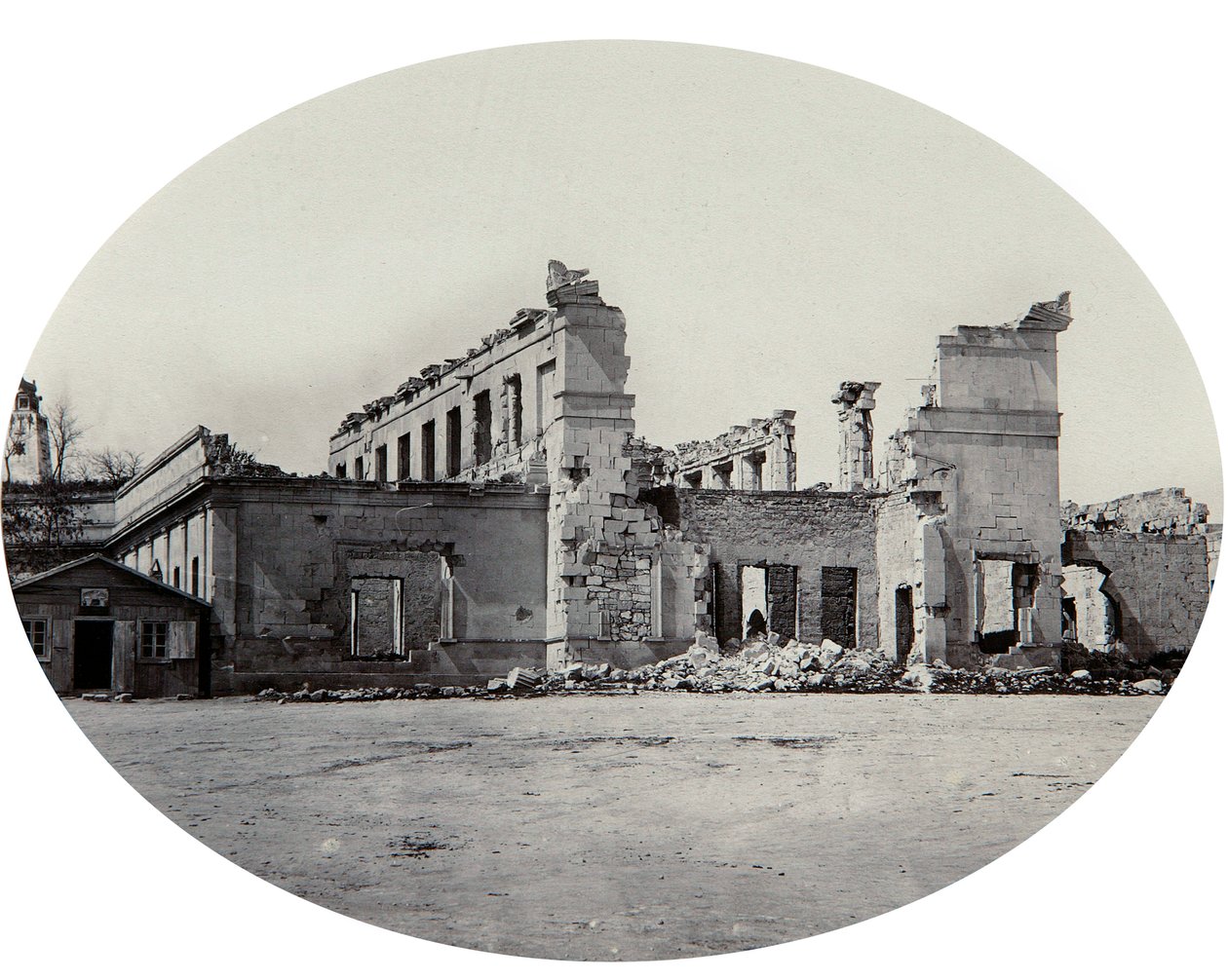 Skadad byggnad i Sevastopol efter Krimkriget, Krim, 1850-talet av Unbekannt
