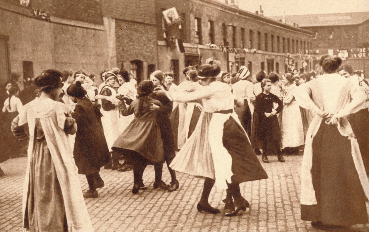 Dans firar krigets slut, 1918 1935 av Unbekannt