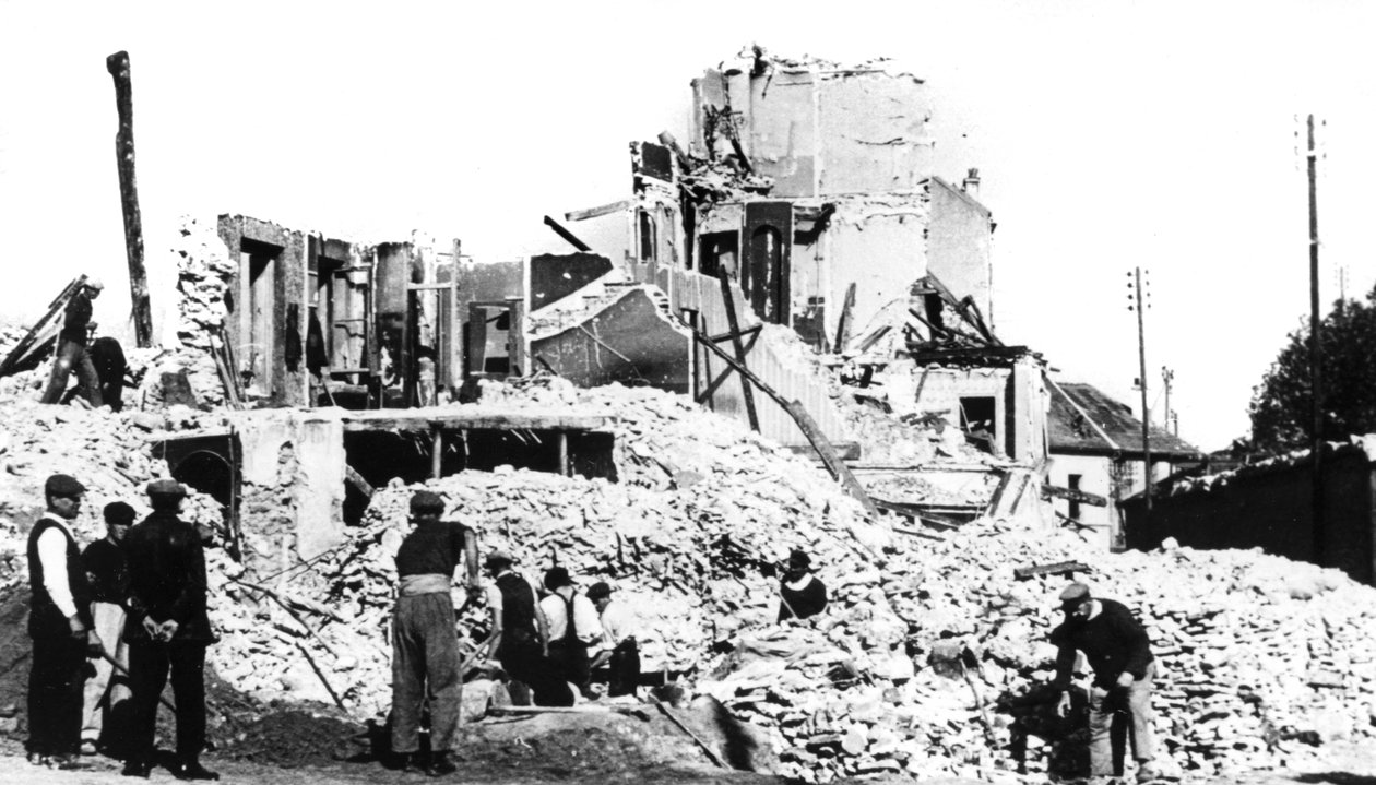 Förstörd byggnad, Frankrikes befrielse, St Cyr, augusti 1944 av Unbekannt