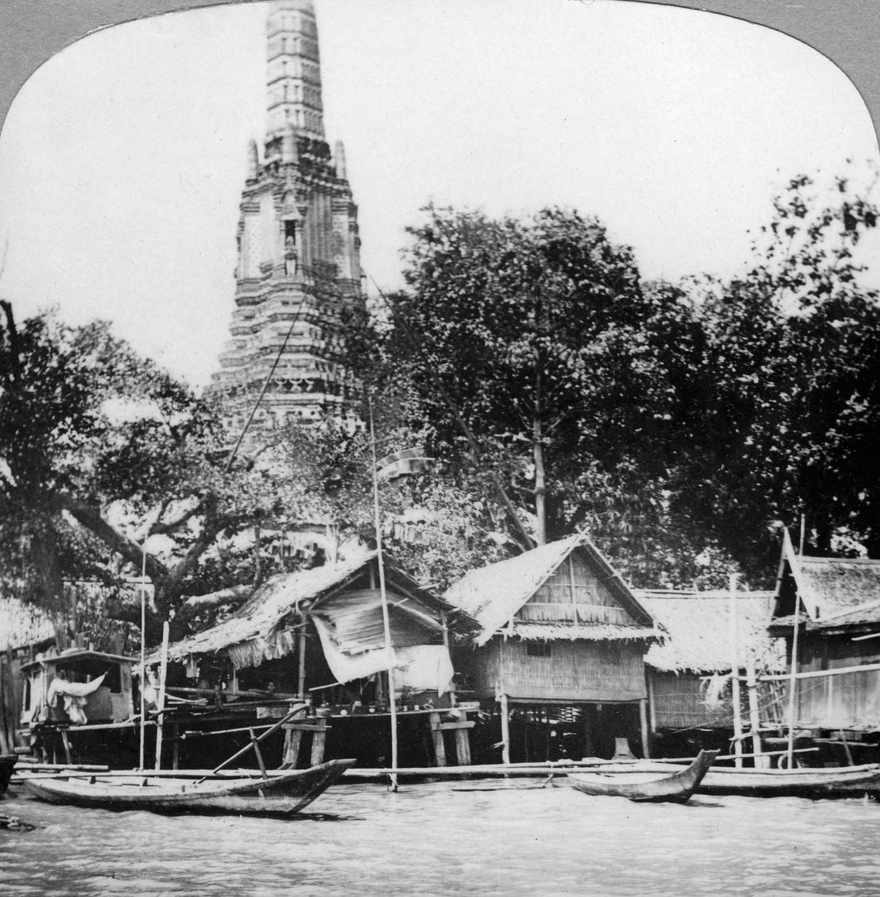 Dhows och hus vid Chao Phraya-floden, Bangkok, Thailand, 1900-talet av Unbekannt
