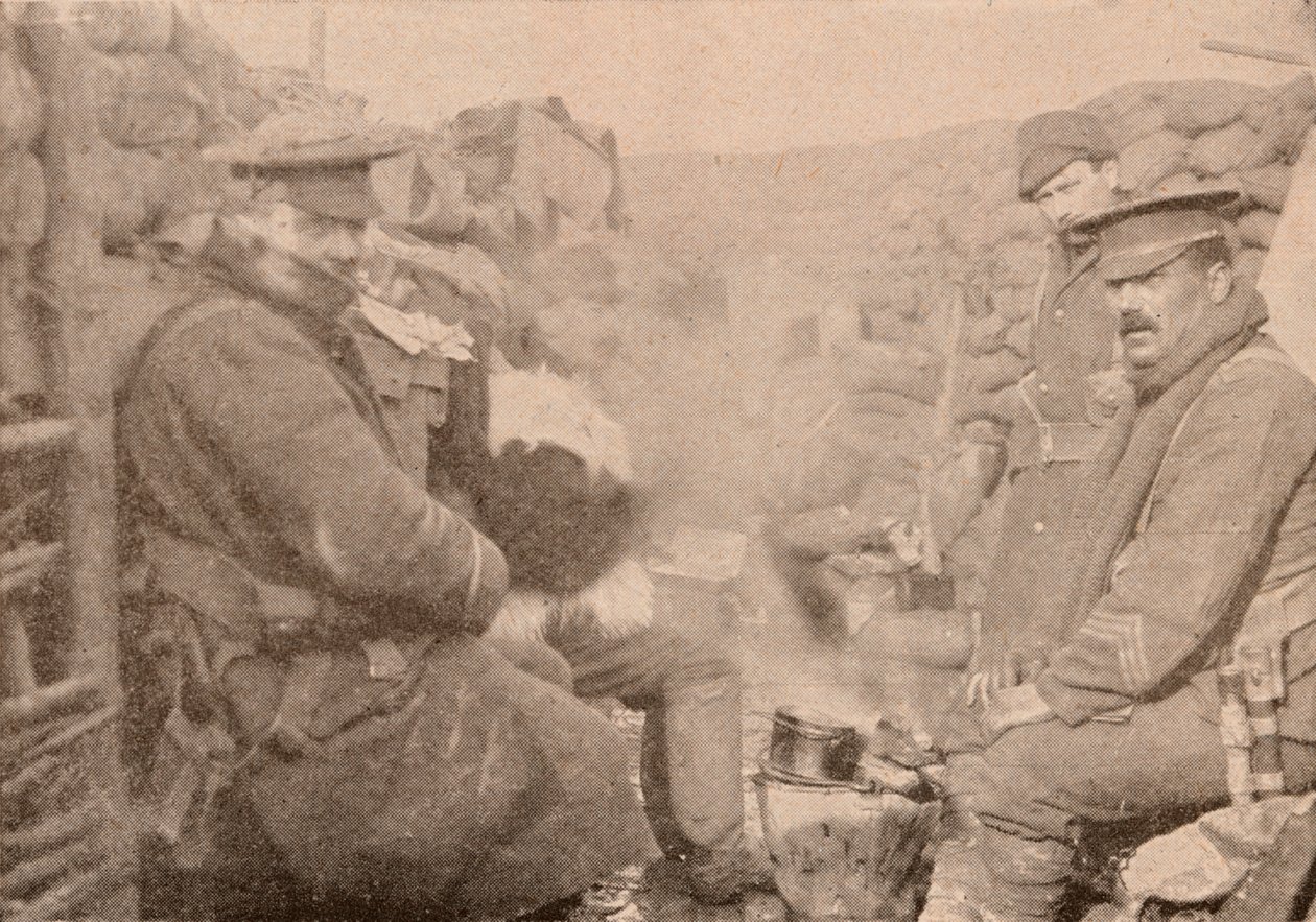 Middag i skyttegravarna, c1915 1928 av Unbekannt