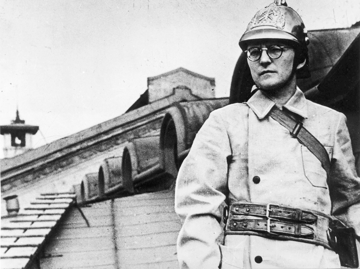 Dmitri Sjostakovitj, rysk kompositör, under belägringen av Leningrad, Sovjetunionen, andra världskriget, 1941 av Unbekannt