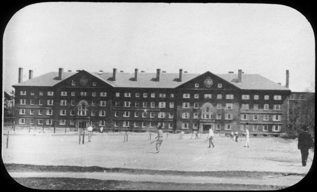 Dormitory Building, Harvard University, Massachusetts, USA, sent 1800- eller tidigt 1900-tal av Unbekannt