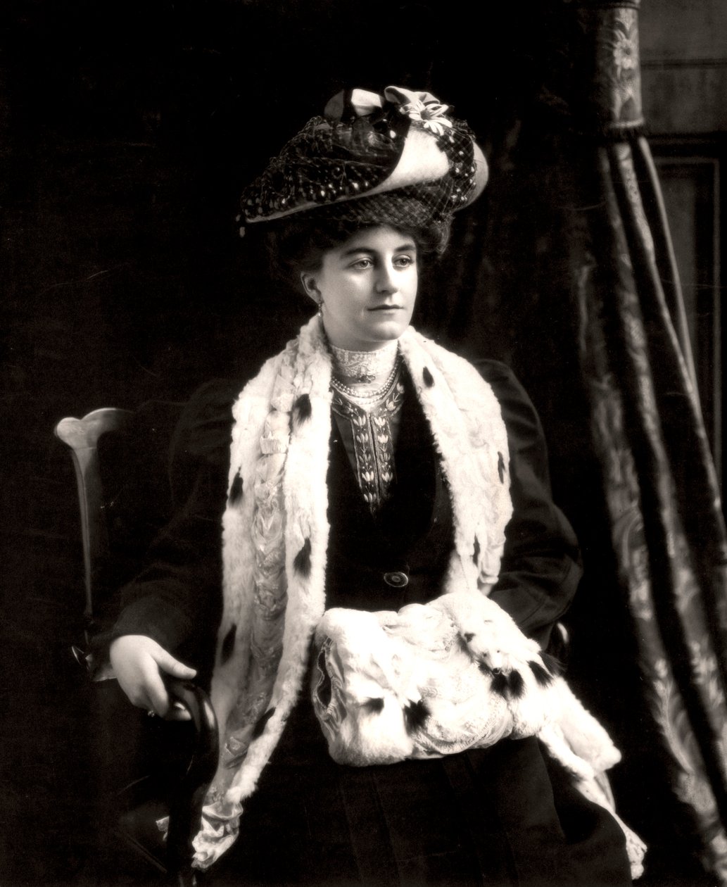 Dorothy Gladstone, sent 1800-tal av Unbekannt