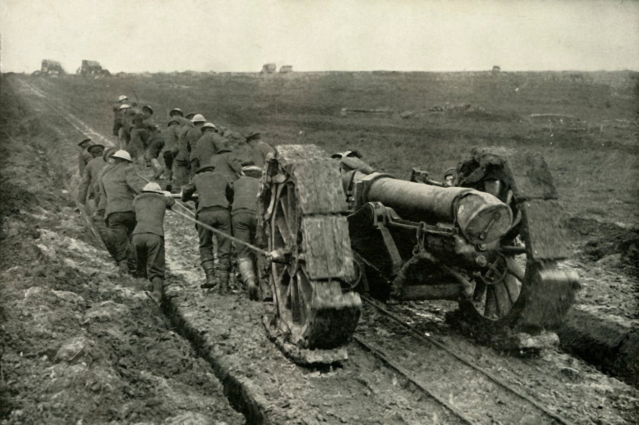 Dragning the Guns to New Advance Positions, 1919. av Unbekannt