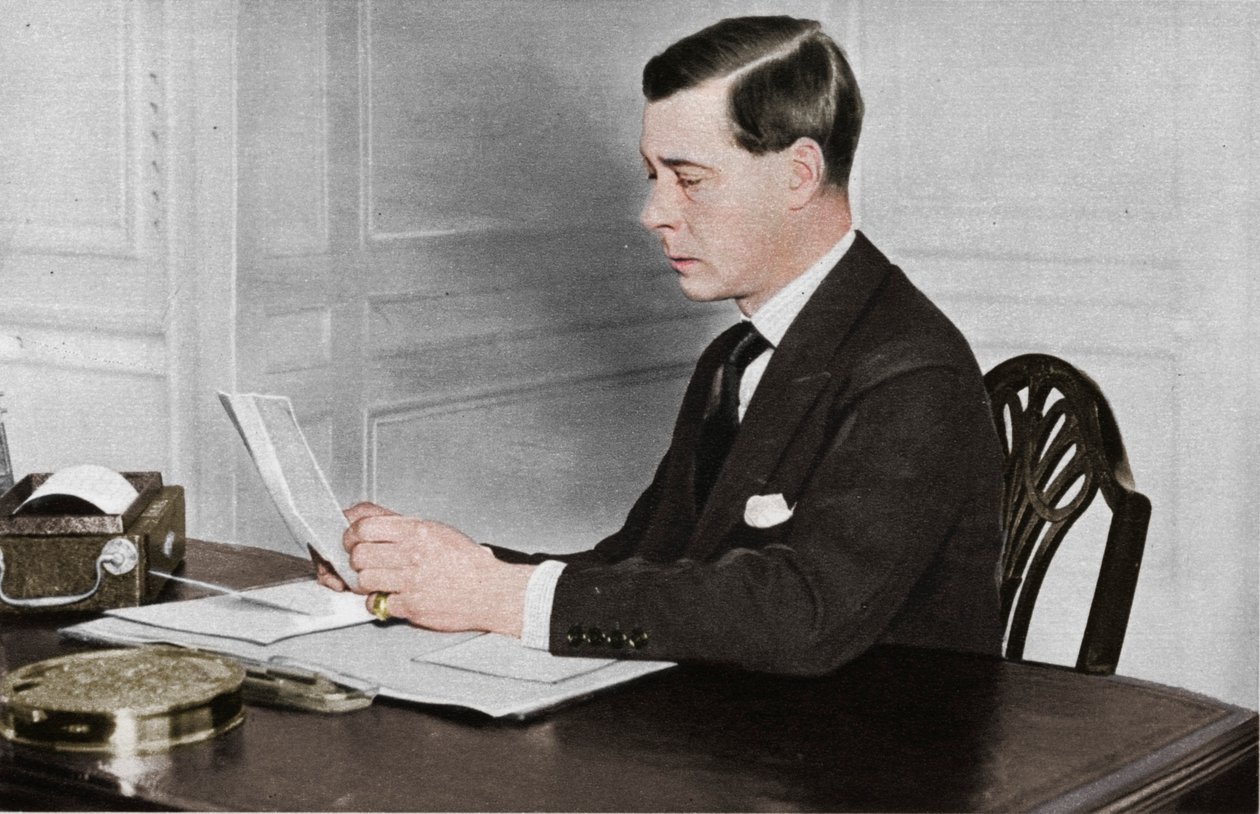 Edward VIII arbetar på sitt kontor på St. James