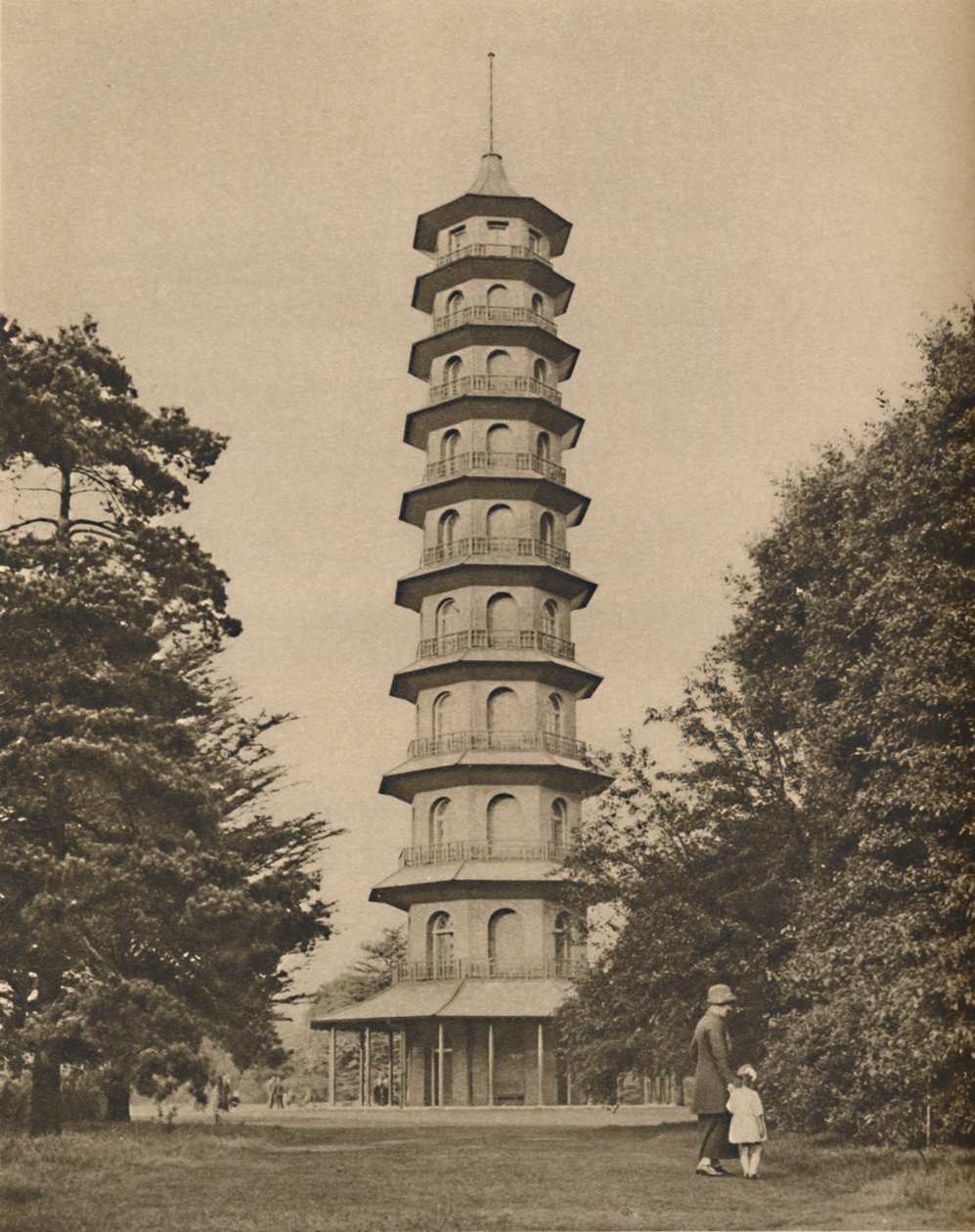 Artonde århundradets version av en pagod i Kew Gardens, c1935. av Unbekannt