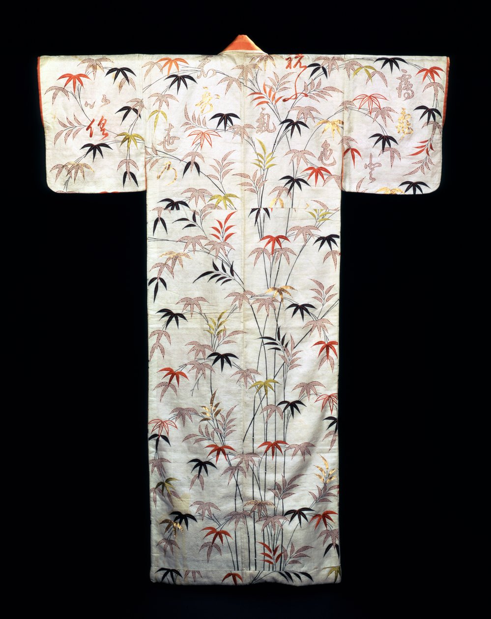 Broderad vit satin damkimono, japansk, Edo-period, 1600-1867 av Unbekannt