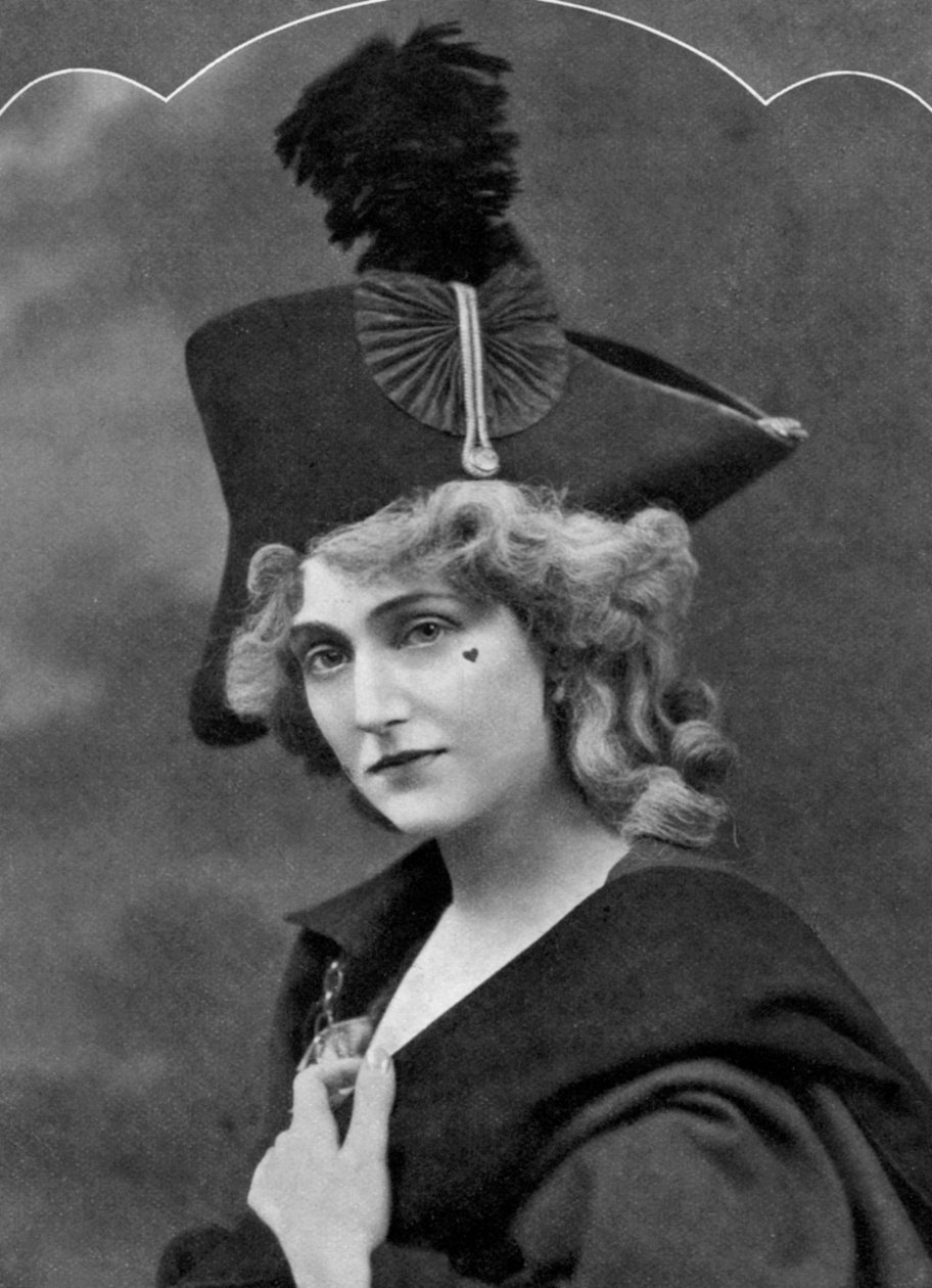 Evelyn DAlroy, skådespelerska, 1911-1912 av Unbekannt