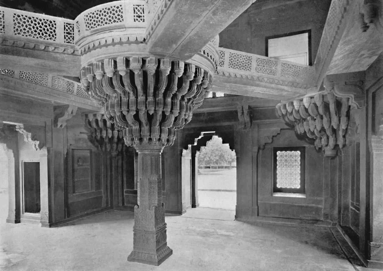 Fatehpur Sikri. Pelare i Dewan-i-Khas, c1910. av Unbekannt
