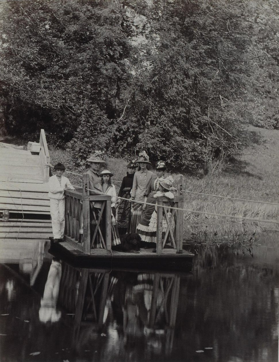 Färja vid Pyotr Durnovo Dacha i Petersburg, 1880-talet av Unbekannt