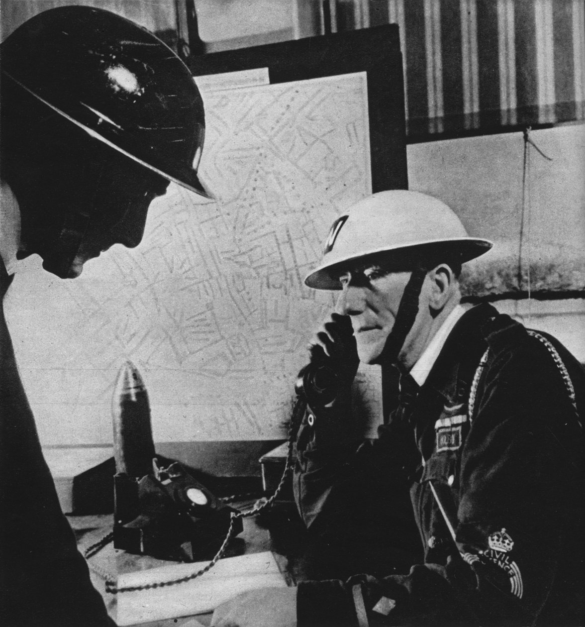 Femtiotusen incidenter rapporterades till London Control Centers under Blitz, 1941 1942 av Unbekannt