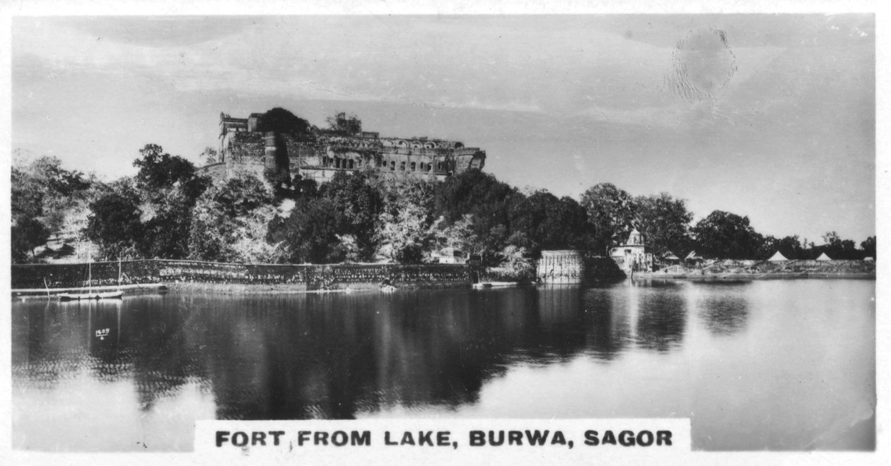 Fort från sjön, Burwa, Sagor, Indien, c1925 av Unbekannt