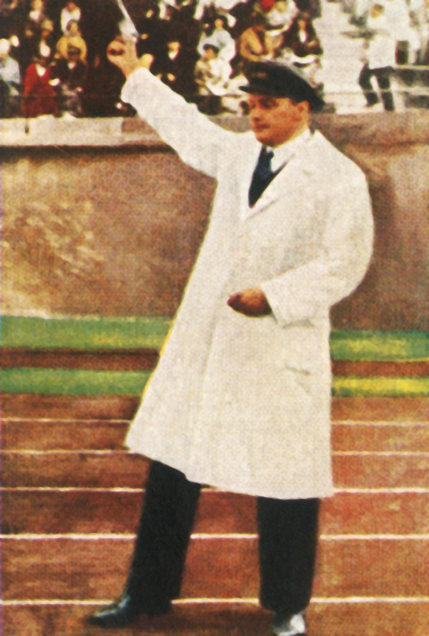 Franz Miller avfyrar startpistol, 1928. av Unbekannt