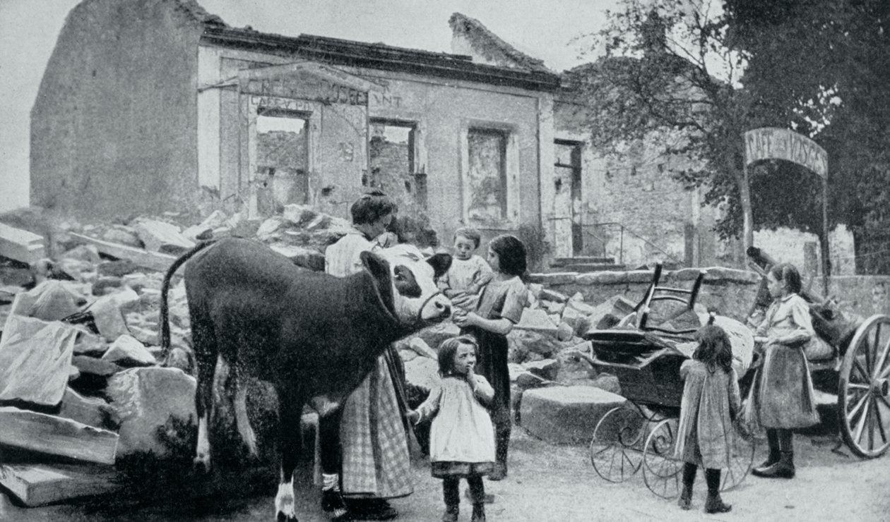Franska flyktingar återvänder till sin övergivna by, Artois, första världskriget, 1915 av Unbekannt