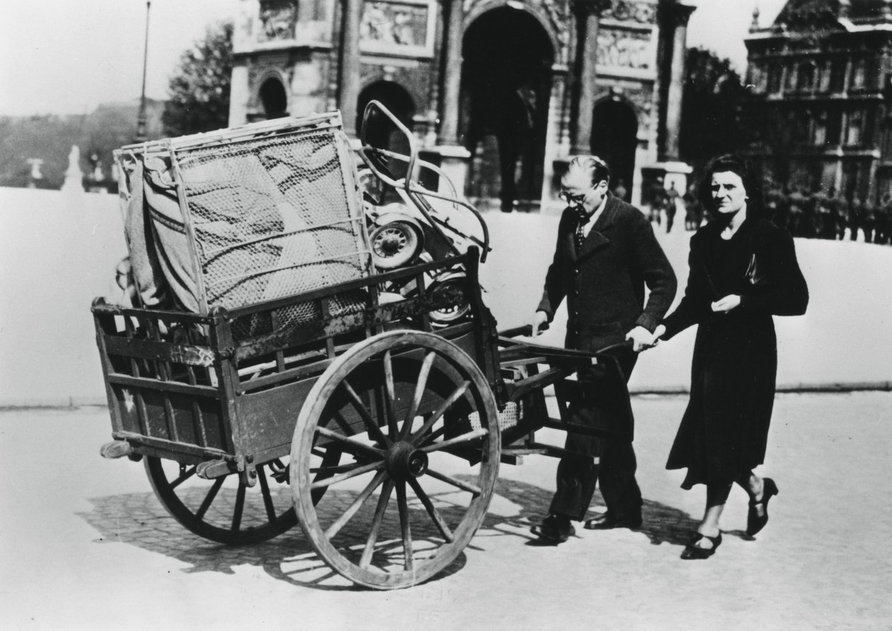 Franska flyktingar som återvänder hem efter Frankrikes fall till tyskarna, Paris, juli 1940 av Unbekannt