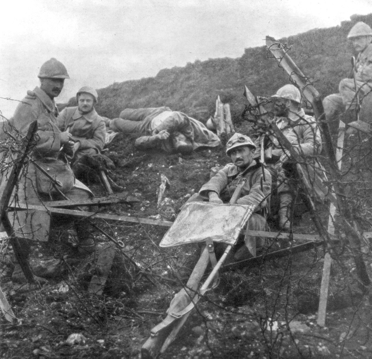 Franska trupper efter tillfångatagandet av Souchez, Pas-de-Calais, Frankrike, 28 oktober 1915 av Unbekannt