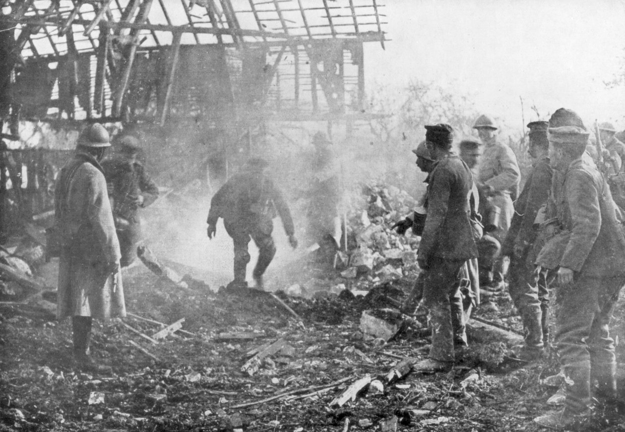 Franska trupper använder eldkastare för att spola ut tyskar från deras skydd, Cantigny, Frankrike, 1918 av Unbekannt
