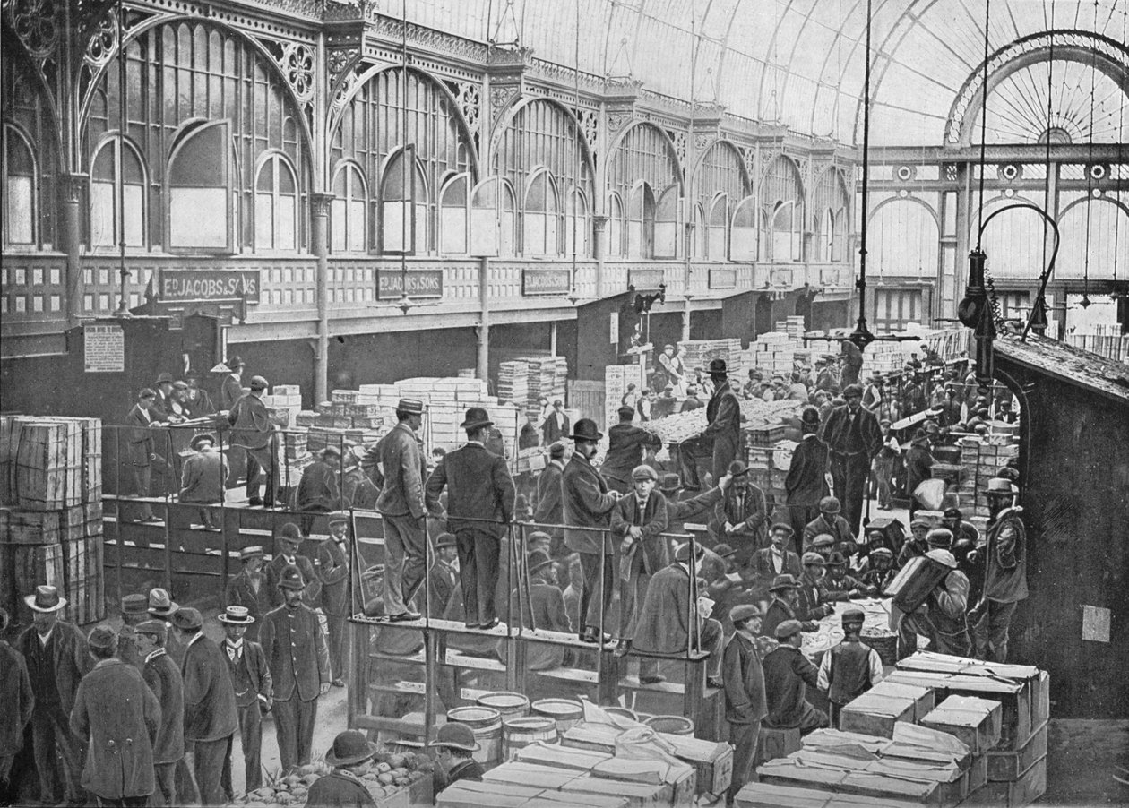 Fruktauktioner på Covent Garden Market, London, c1901 1901 av Unbekannt