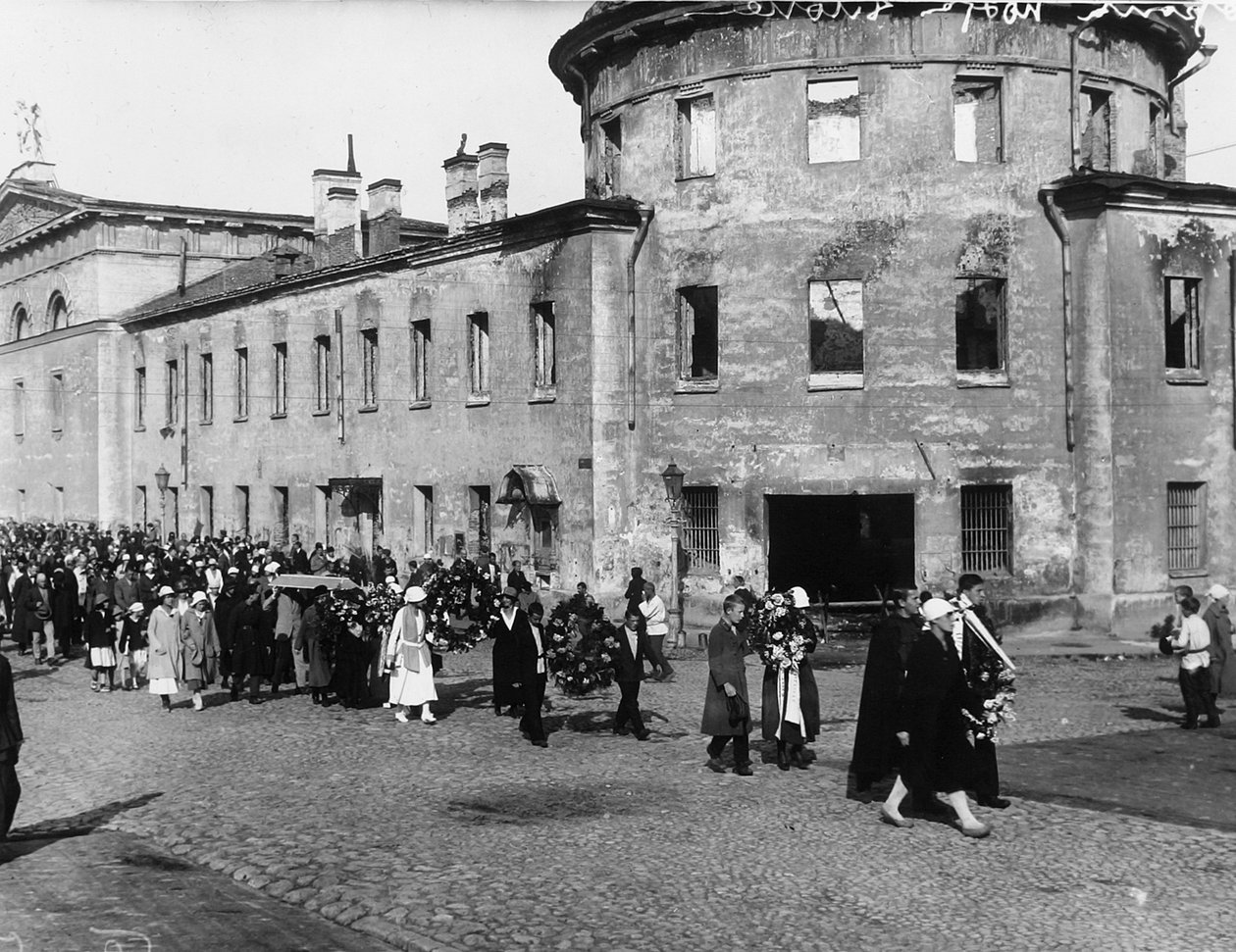 Poeten Alexander Bloks begravningståg, Petrograd, Ryssland, 10 augusti 1921 av Unbekannt