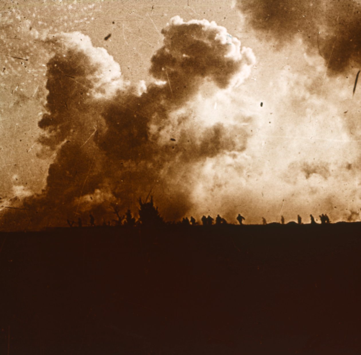 Gasattack, Verdun, norra Frankrike, c1914-c1918 av Unbekannt