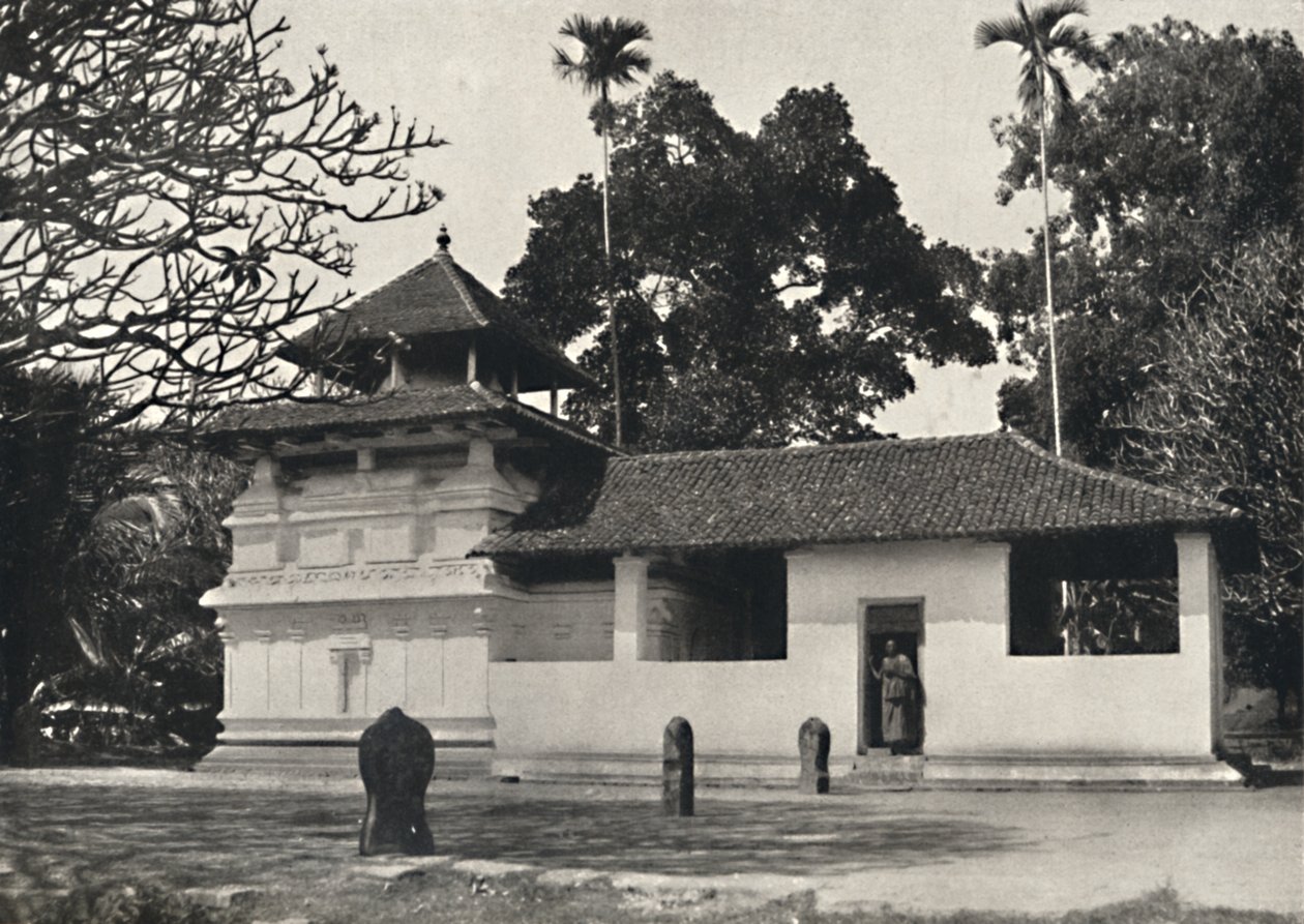 Gedige Vihara, Kandy Exempel på ett buddhistiskt tempel i stil med en hinduisk helgedom, Dewale, av Unbekannt