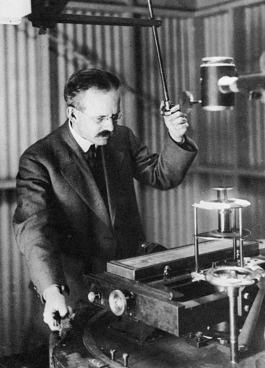 George Ellery Hale 1868-1938, amerikansk astronom, observerande solfläckar, 1907 av Unbekannt