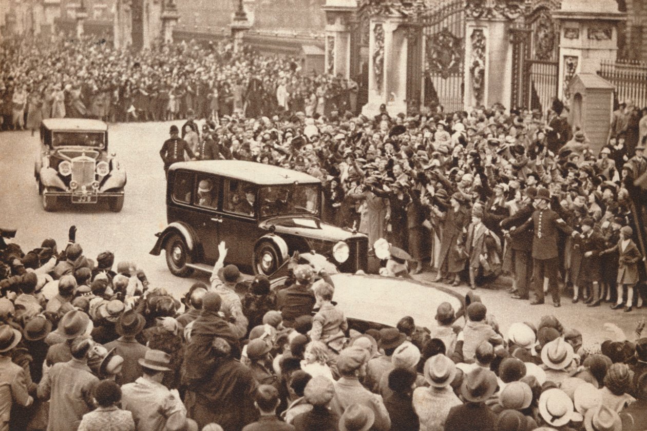 George VI och drottning Elizabeth lämnar Buckingham Palace för att semestra i Windsor, 1937 av Unbekannt