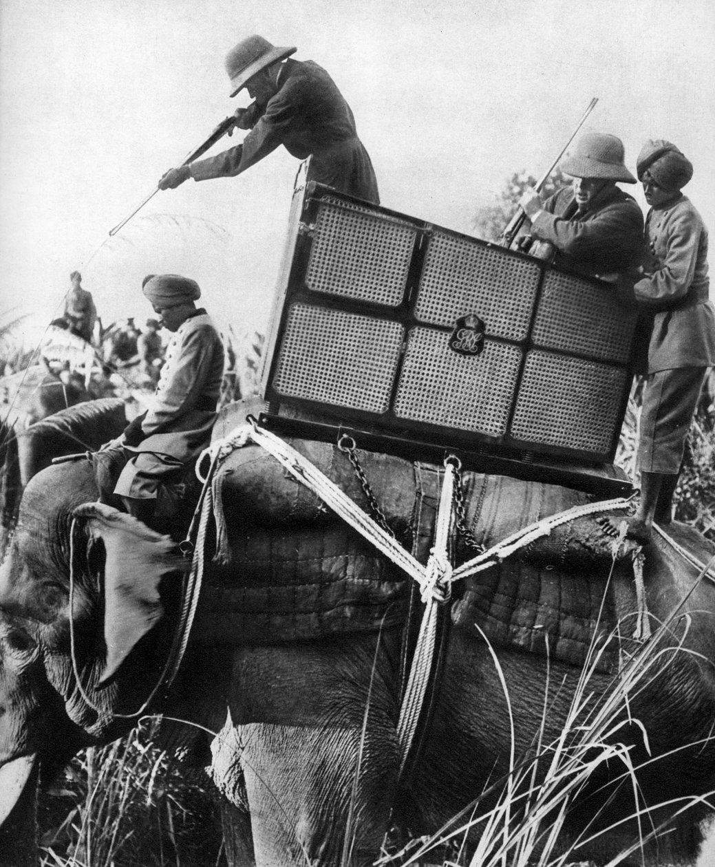 George V skjuter tigrar, Indien, 1911, 1935 av Unbekannt