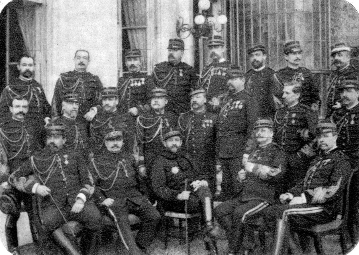 Georges Boulanger, fransk general och politiker, med andra arméofficerare, 1888 av Unbekannt