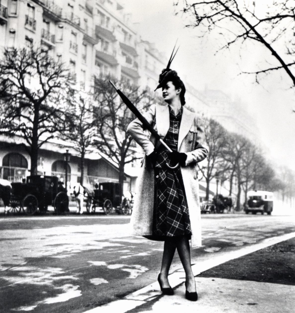 Germaine Leconte, Paris, februari 1942 av Unbekannt