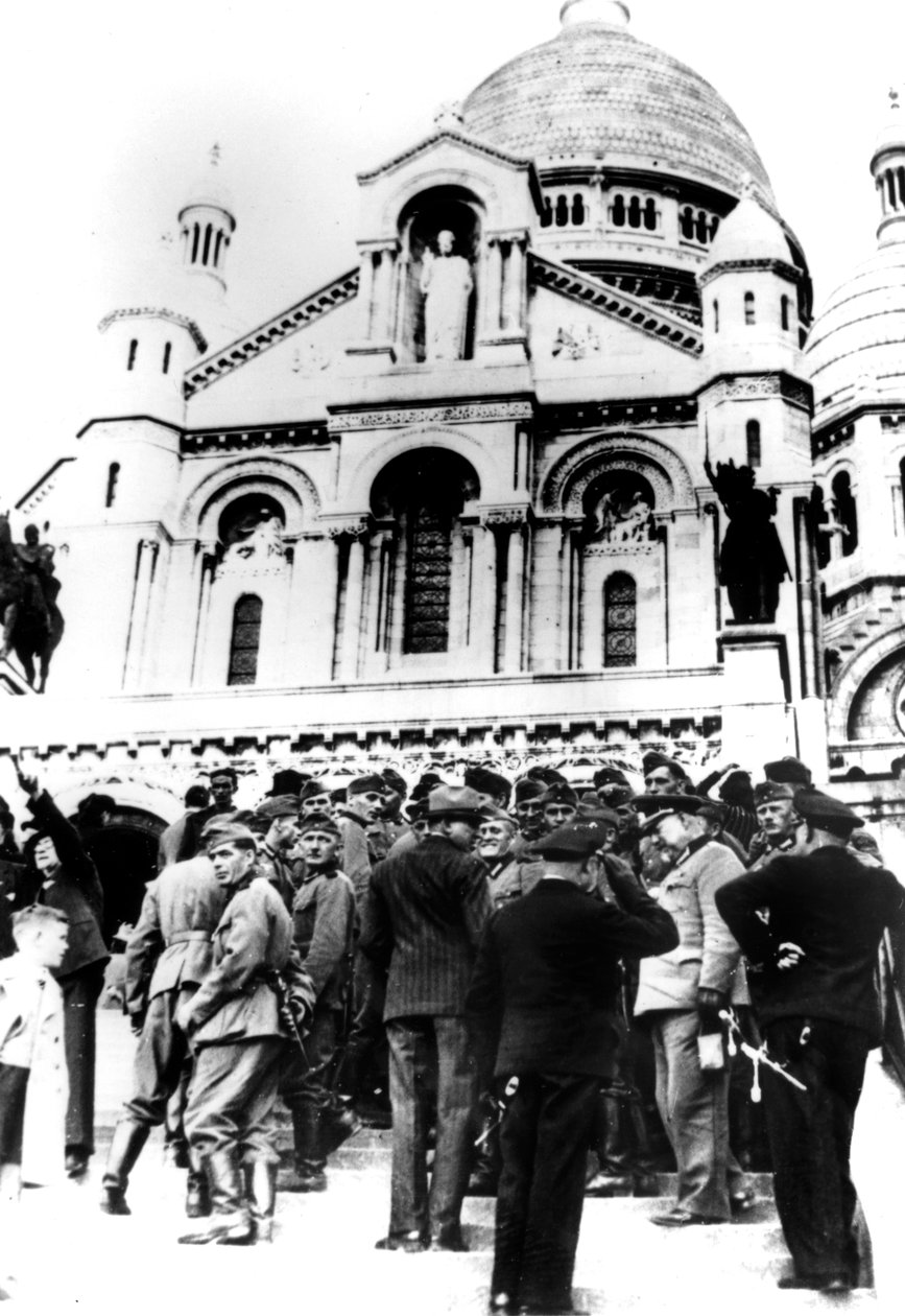Tyska soldater utanför Sacre Coeur, Montmartre, Paris, 10 oktober 1940 av Unbekannt