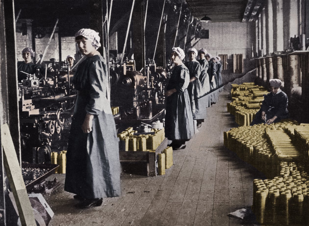 Flickarbetare i en ammunitionsfabrik, 1915 av Unbekannt