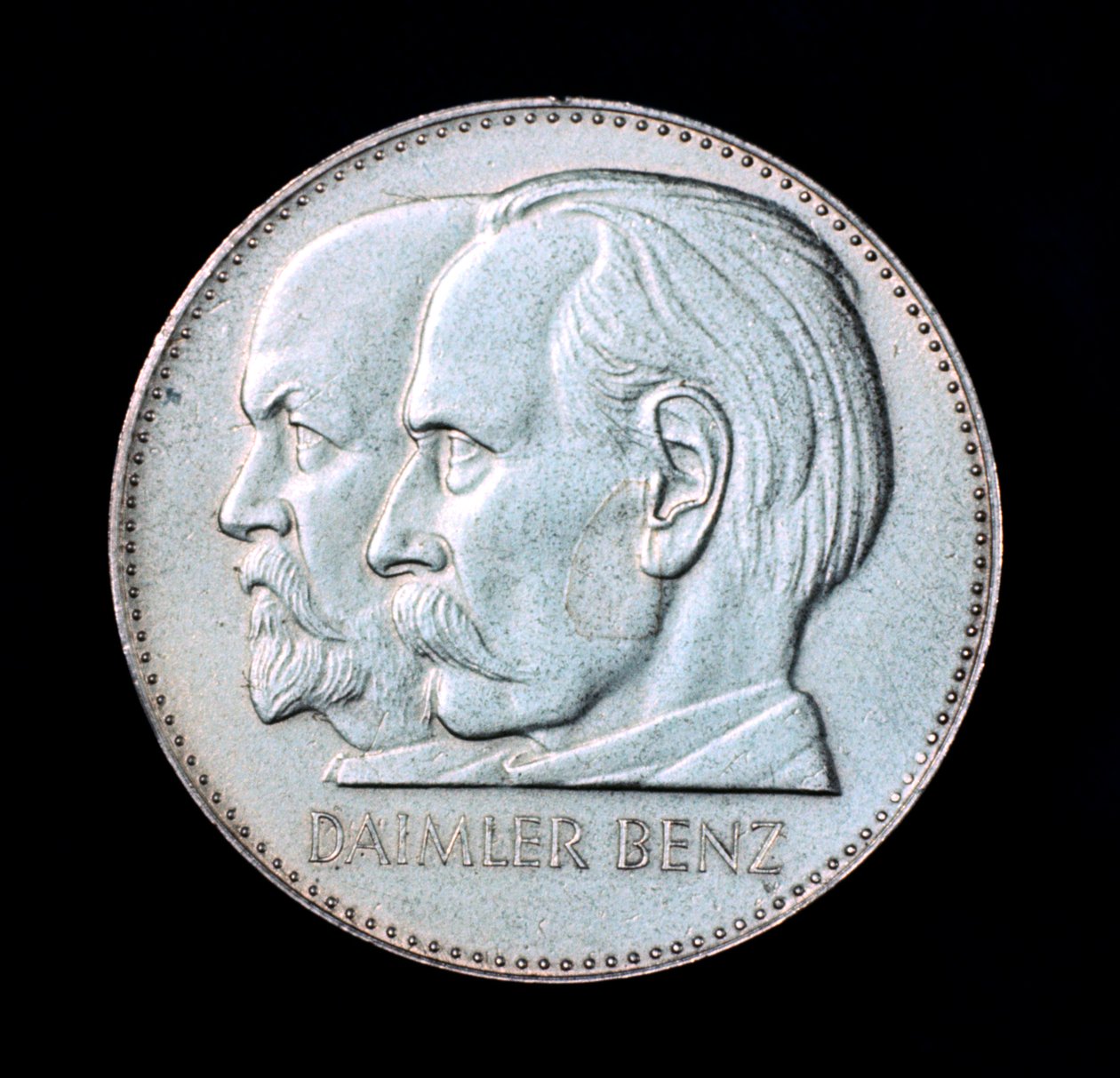 Gottlieb Daimler och Karl Benz, tyska bilindustripionjärer, 1961 av Unbekannt