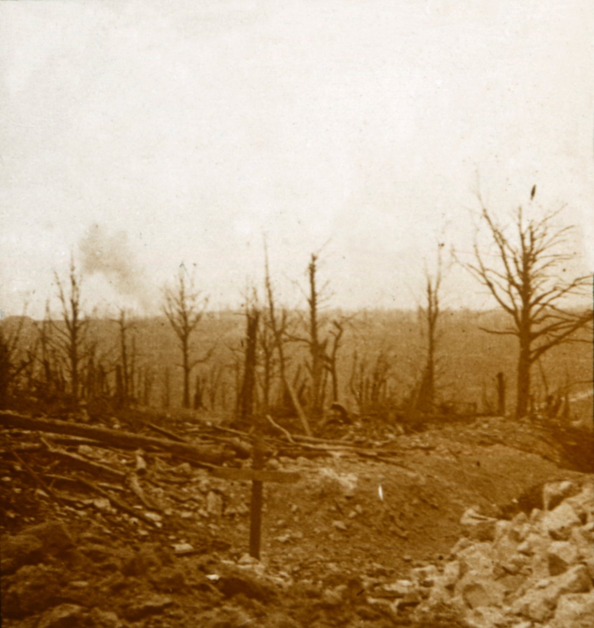 Gravar och bombardement, Fleury, Frankrike, c1914-c1918 av Unbekannt