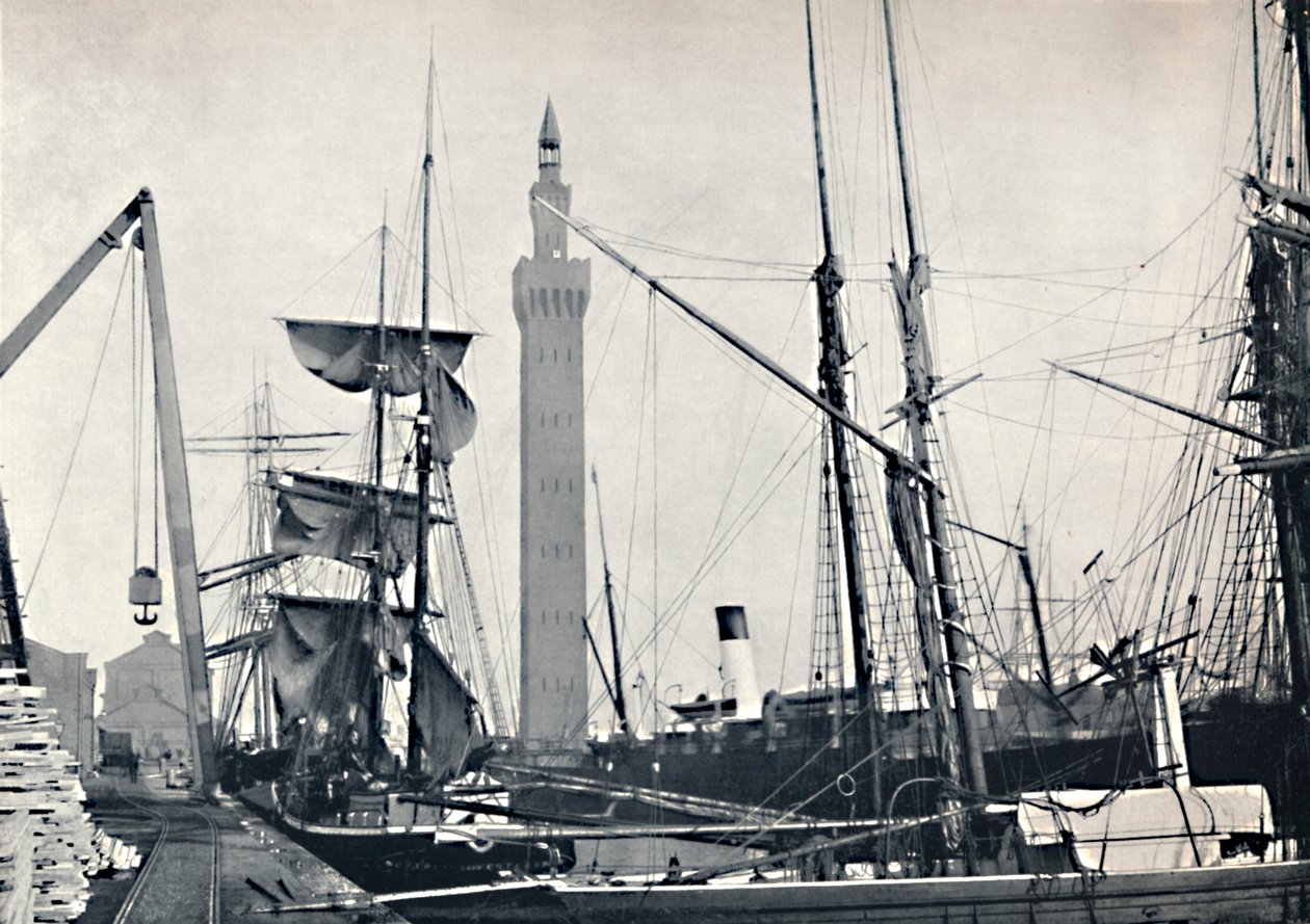 Grimsby - Utsikt över hamnen, med det hydrauliska tornet, 1895 av Unbekannt
