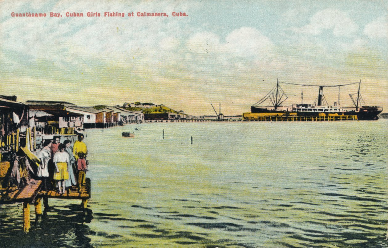 Guantanamo Bay, kubanska flickor som fiskar vid Caimanera, Kuba, c1910 av Unbekannt