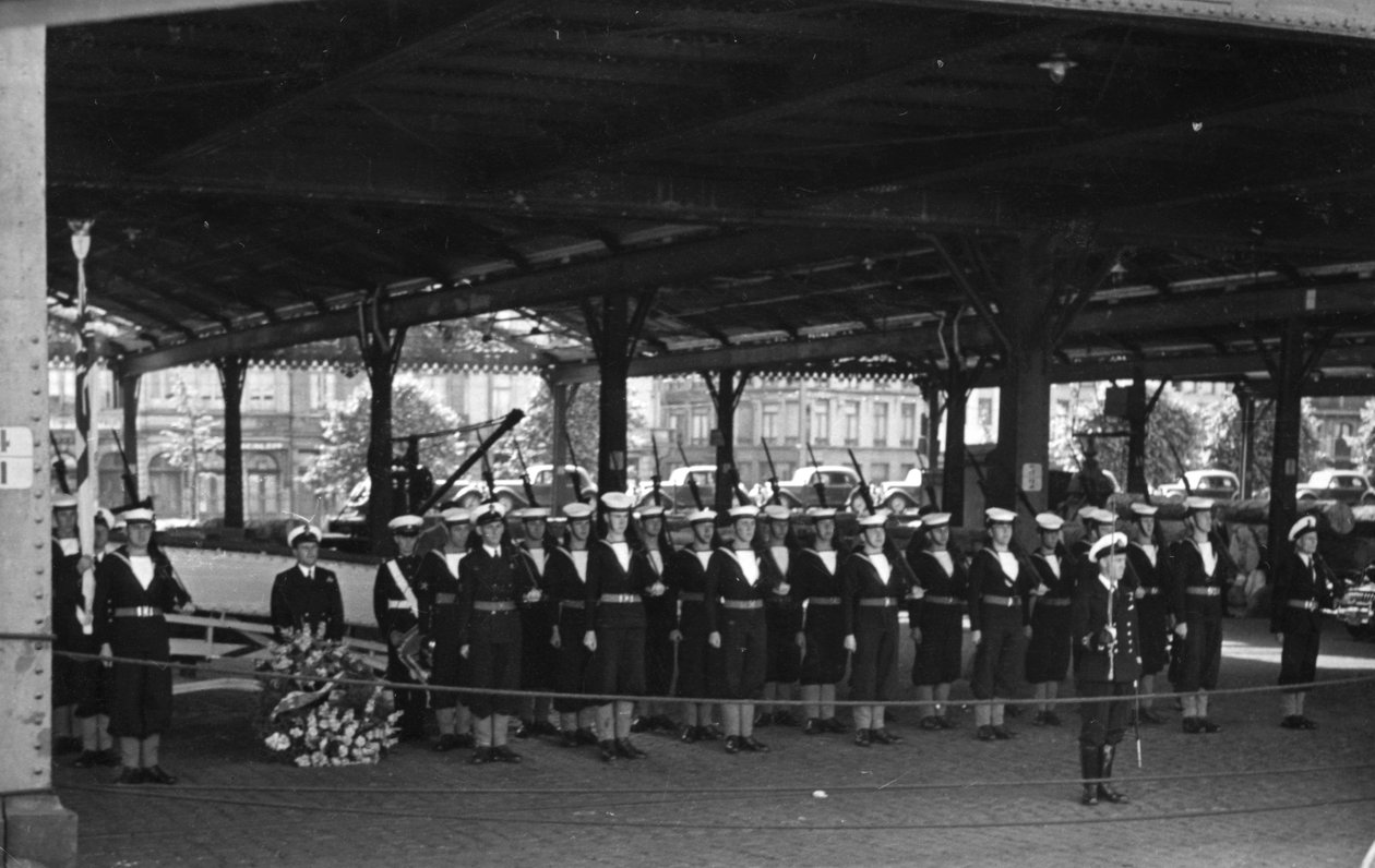 Hedersvakt från HMS Sirius, Antwerpen, c1946-c1949 av Unbekannt